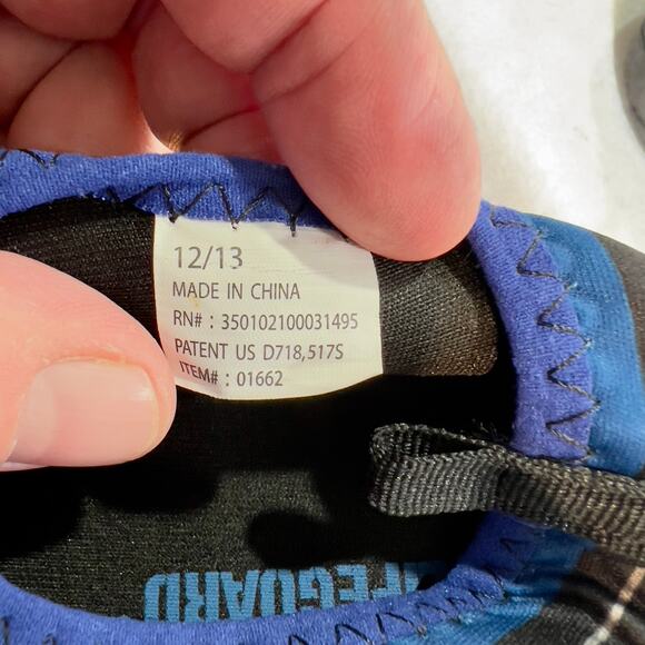 Lifeguard Water Shoes Men's 12/13 Ankle High Water Socks Black Blue #01662 - Picture 15 of 16